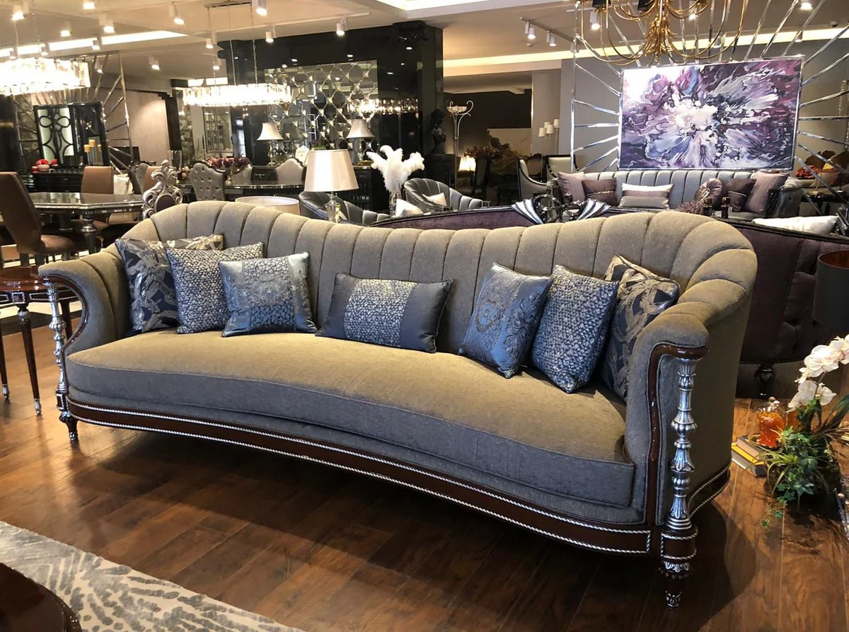 Luxus Barock Wohnzimmer Sofa Grau / Braun / Silber 280 x 90 x H. 98 cm - Wohnzimmer Möbel im Barockstil - Edel & Prunkvoll