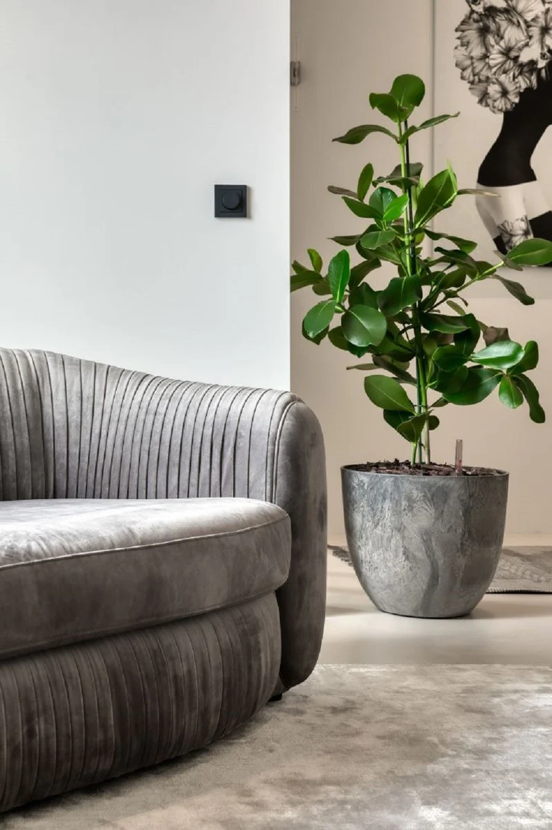 Luxus Samt Couch Grau 250 x 101 x H. 74 cm - Elegantes Wohnzimmer Sofa - Luxus Möbel