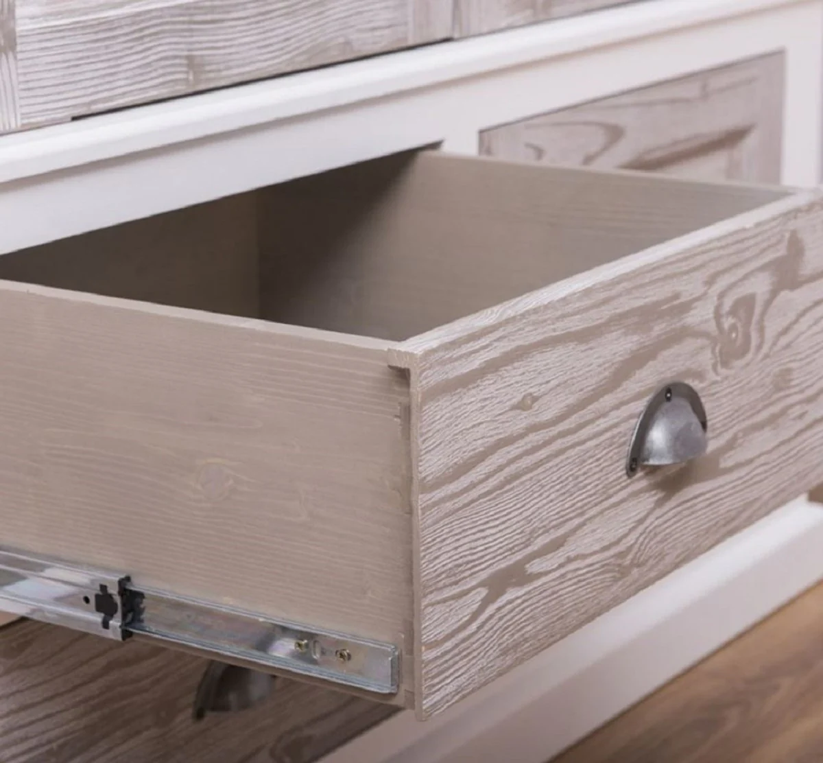 Landhausstil Schlafzimmerschrank Weiß / Naturfarben 232 x 59 x H. 197 cm - Massivholz Kleiderschrank mit 6 Türen und 4 Schubladen - Massivholz Schlafzimmer Möbel im Landhausstil