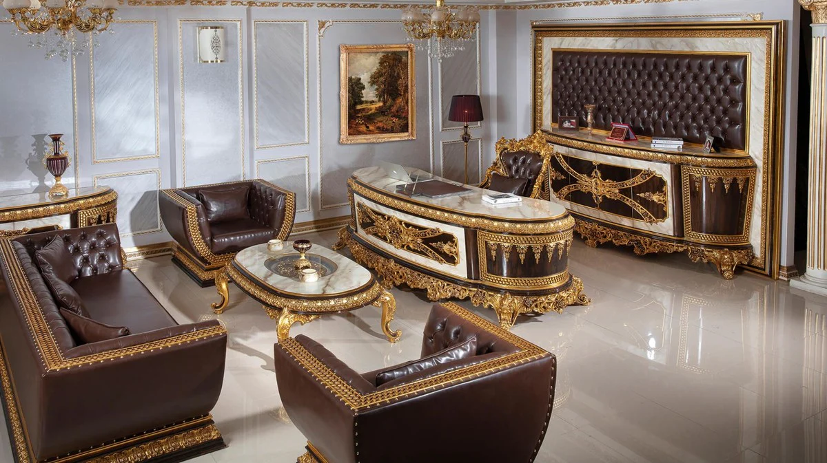 Luxus Barock Chesterfield Sofa Dunkelbraun / Gold - Prunkvolles Wohnzimmer Sofa mit edlem Kunstleder - Barock Chesterfield Wohnzimmer Möbel