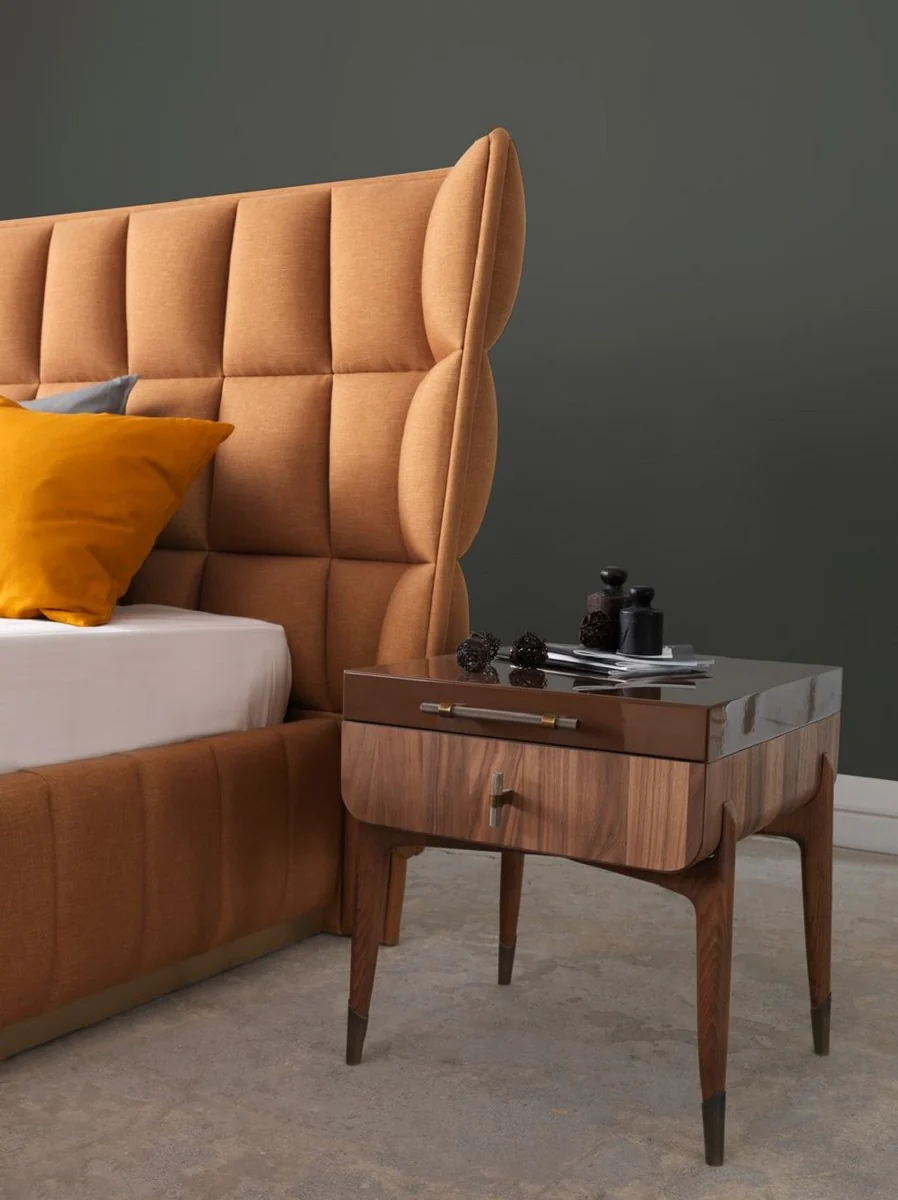 Luxus Schlafzimmer Set Hellbraun / Braun - 1 Doppelbett mit Kopfteil & 2 Nachtkommoden - Luxus Schlafzimmer Möbel - Luxus Schlafzimmer Einrichtung