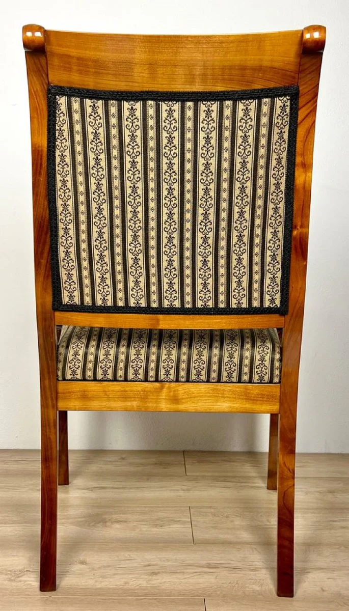 Luxus Biedermeier Esszimmer Stuhl mit Armlehnen und Streifen Braun / Beige / Schwarz 60 x H. 95 cm - Massivholz Küchen Stuhl - Massivholz Esszimmer Möbel - Biedermeier Esszimmer Möbel