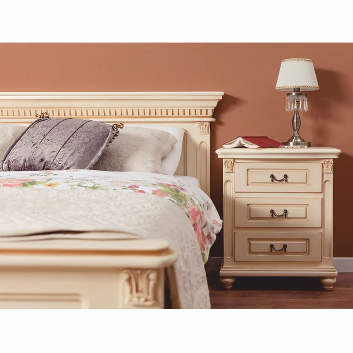 Luxus Barock Nachtkommode mit 3 Schubladen Creme H. 70 cm - Barock Möbel