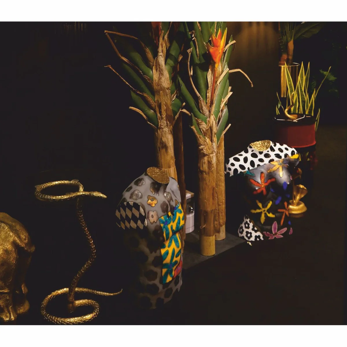 Luxus Kunstharz Beistelltisch mit Glasplatte Schlange Gold Ø 46 x H. 59 cm