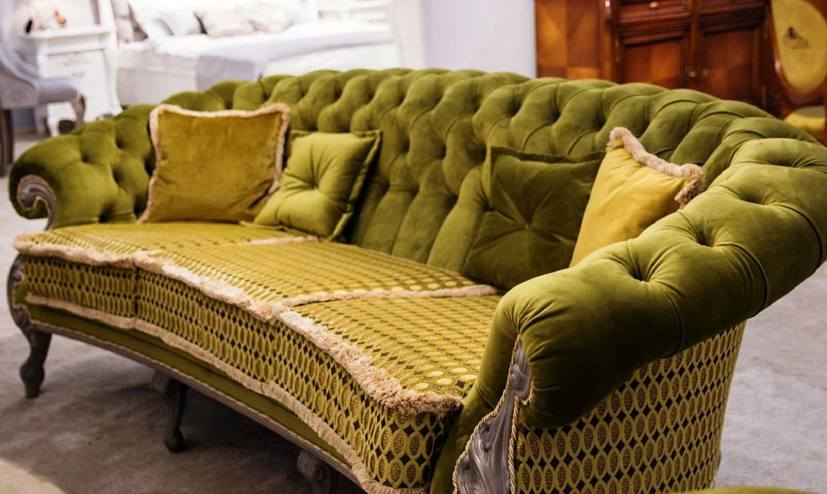 Luxus Barock Wohnzimmer Sofa Grün / Grau - Handgefertigtes Barockstil Sofa - Prunkvolle Luxus Wohnzimmer Möbel im Barockstil - Barock Möbel