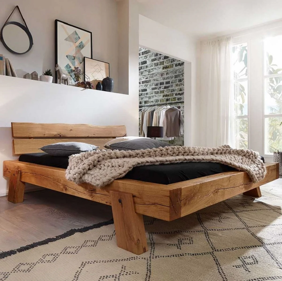 Luxus Doppelbett Naturfarben - Verschiedene Größen - Massivholz Bett mit Kopfteil und Matratze - Hotel Möbel - Schlafzimmer Möbel - Luxus Möbel - Luxus Einrichtung