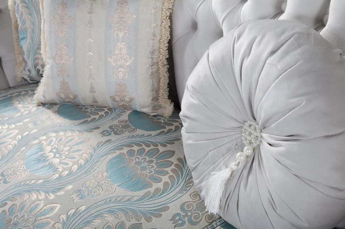 Luxus Barock Samt Sofa mit Kissen Grau / Türkis / Antik Gold 252 x 82 x H. 115 cm - Wohnzimmer Möbel im Barockstil