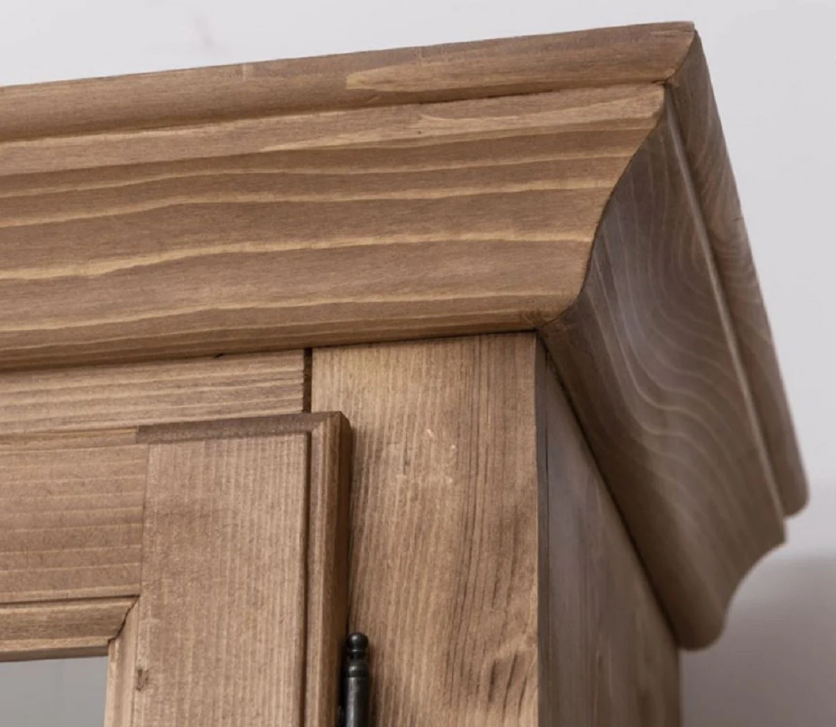 Landhausstil Esszimmerschrank Naturfarben / Weiß 230 x 45 x H. 200 cm - Massivholz Küchenschrank - Esszimmer Möbel im Landhausstil - Landhausstil Esszimmer Einrichtung