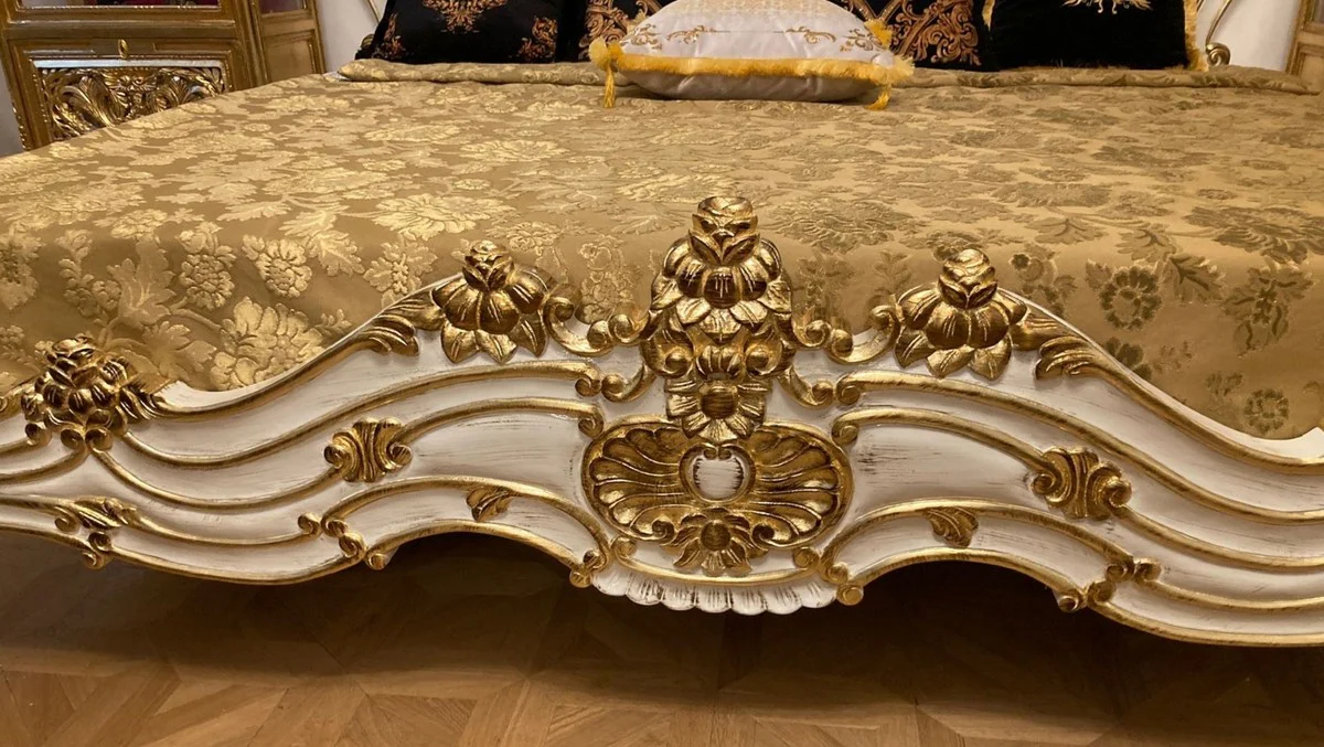 Pompöös by Luxus Barock Doppelbett Creme / Gold - Pompööses Barock Bett designed by Harald Glööckler - Schlafzimmer Möbel im Barockstil - Barock Möbel - Edel & Prunkvoll
