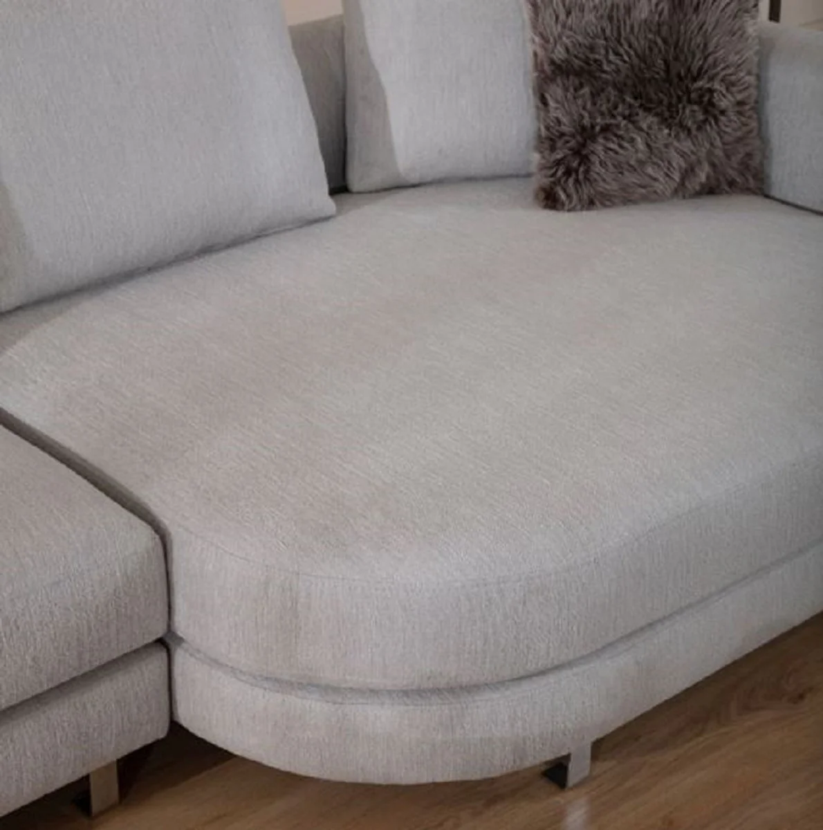 Luxus Ecksofa Grau / Silber 424 x 430 x H. 90 cm - Wohnzimmer Sofa - Wohnzimmer Möbel - Luxus Möbel - Luxus Wohnzimmer Einrichtung
