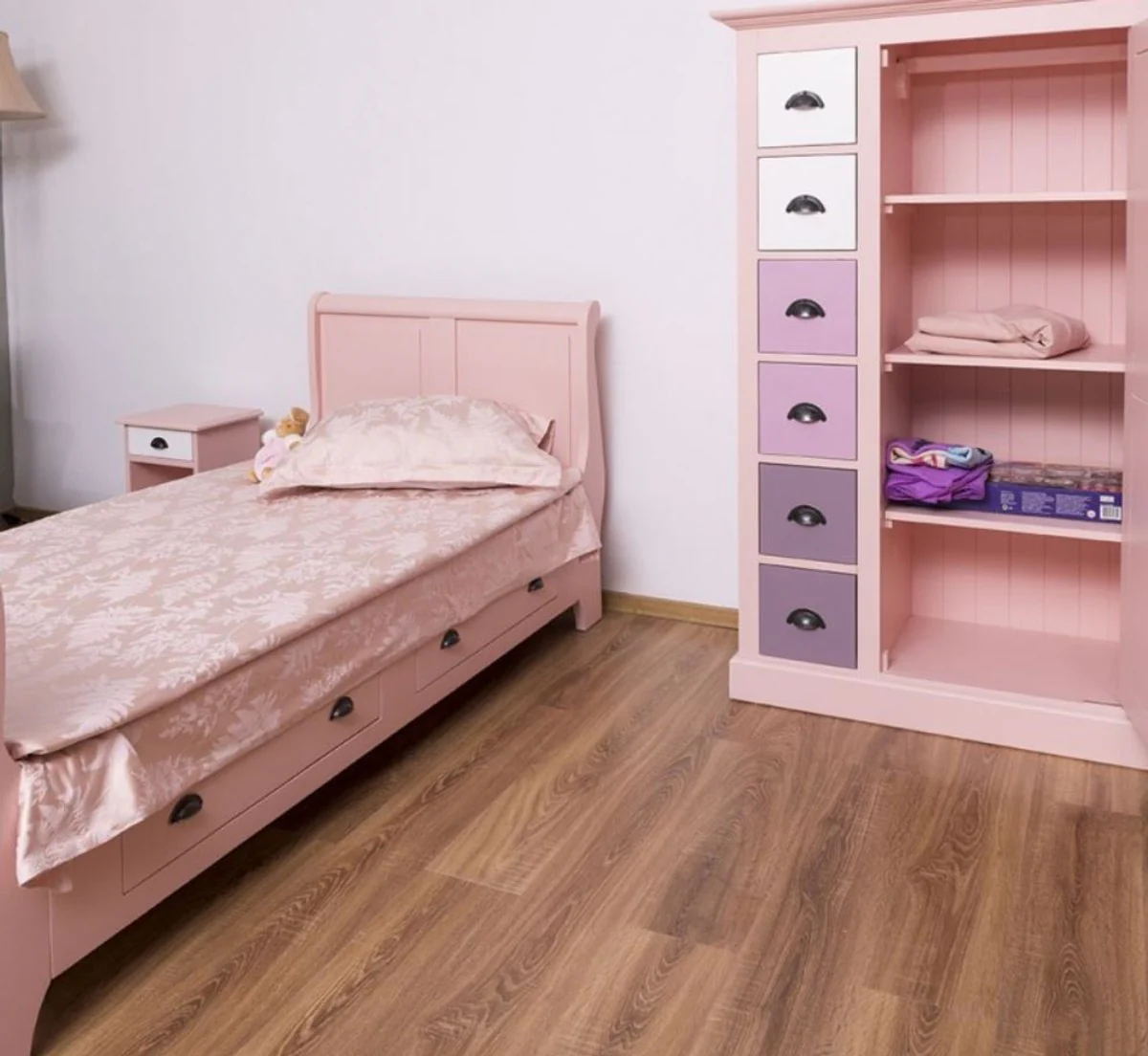 Landhausstil Massivholz Kinderzimmer Möbel Set Rosa / Weiß / Lila - 1 Einzelbett & 1 Kleiderschrank & 1 Nachttisch - Landhausstil Möbel