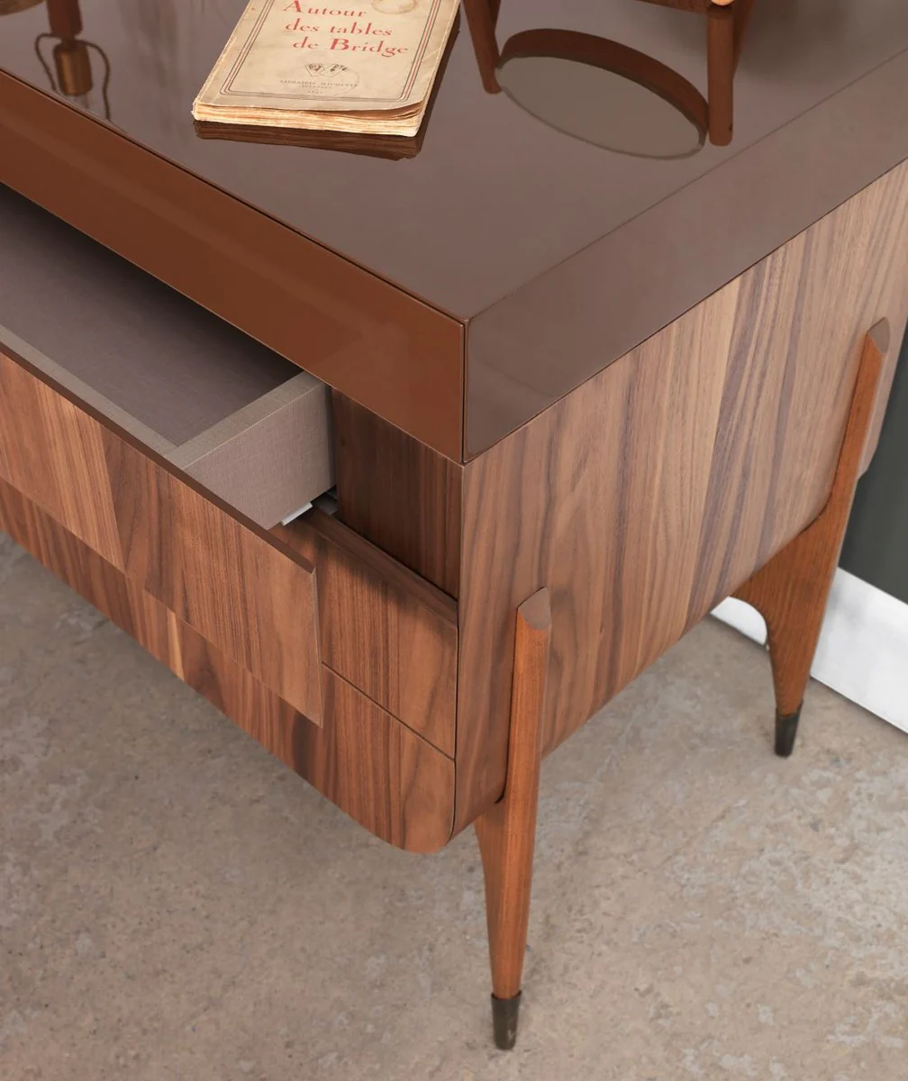 Luxus Massivholz Kommode mit 4 Schubladen Braun / Dunkelbraun 123 x 60 x H. 82 cm - Schlafzimmer Kommode - Schlafzimmer Möbel - Luxus Möbel - Luxus Einrichtung - Möbel Luxus