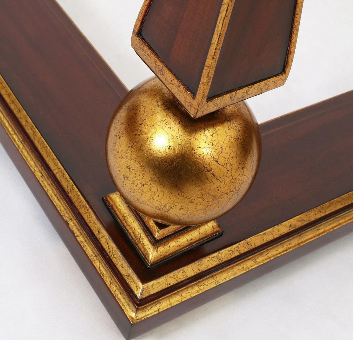 Luxus Barock Couchtisch Dunkelbraun / Antik Gold 113 x 113 x H. 47 cm - Prunkvoller Massivholz Wohnzimmertisch mit Glasplatten - Barock Wohnzimmer Möbel