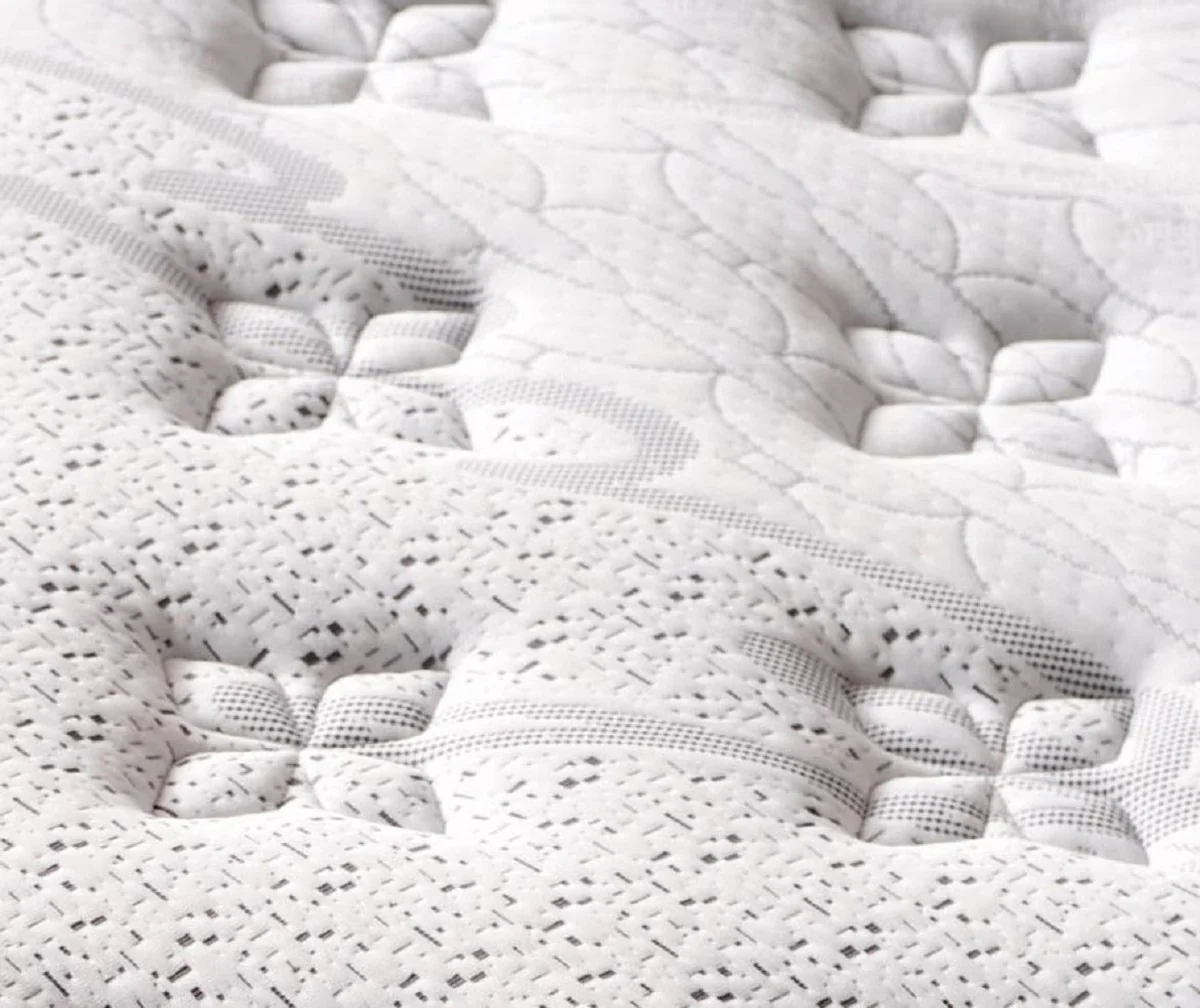 Luxus Doppelbett Schwarz / Weiß / Gold 180 x 200 cm - Massivholz Bett mit Kopfteil und Matratze - Schlafzimmer Möbel - Hotel Möbel - Luxus Möbel - Luxus Einrichtung