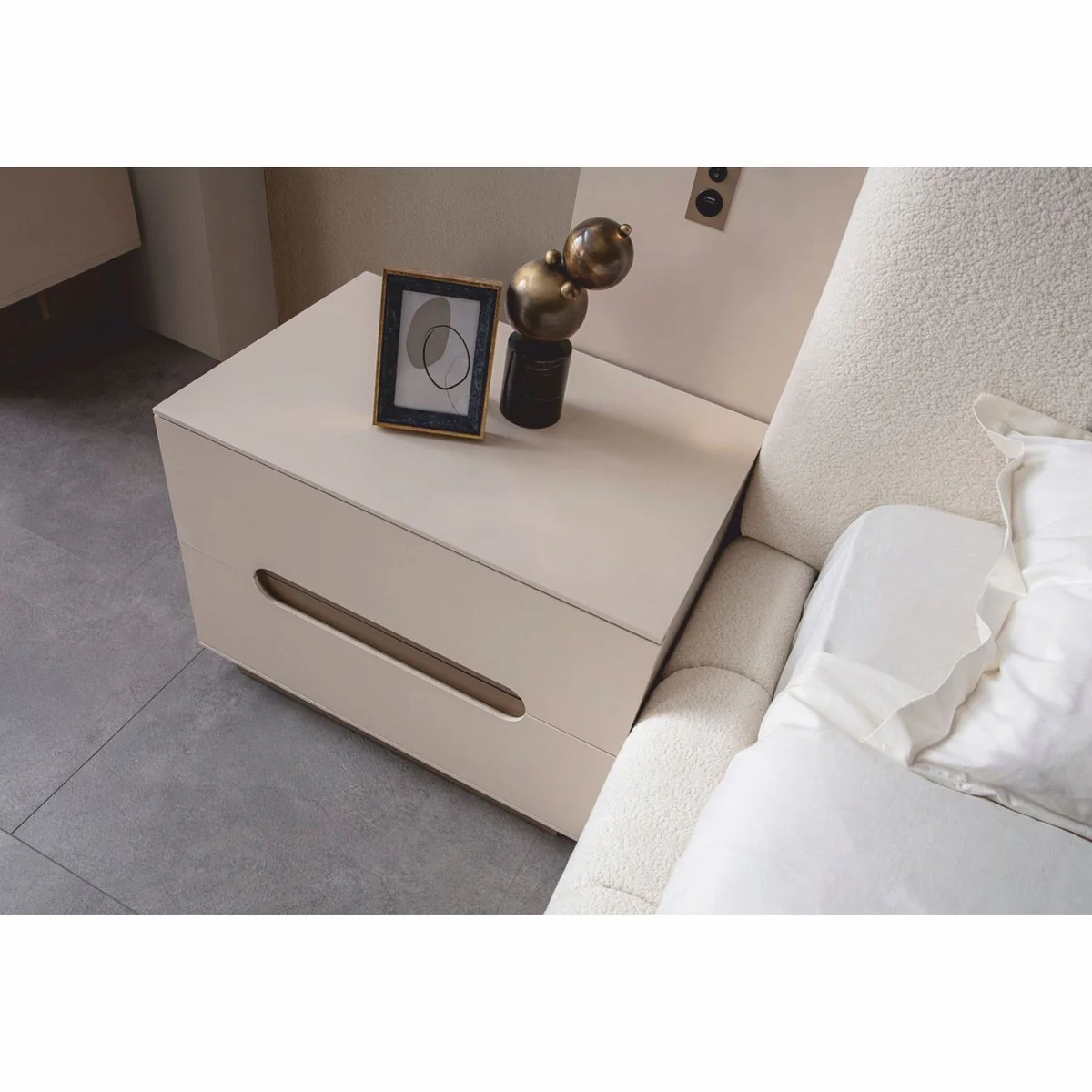 Luxus Schlafzimmer Set Weiß / Grau - 1 Doppelbett & 2 Nachttische