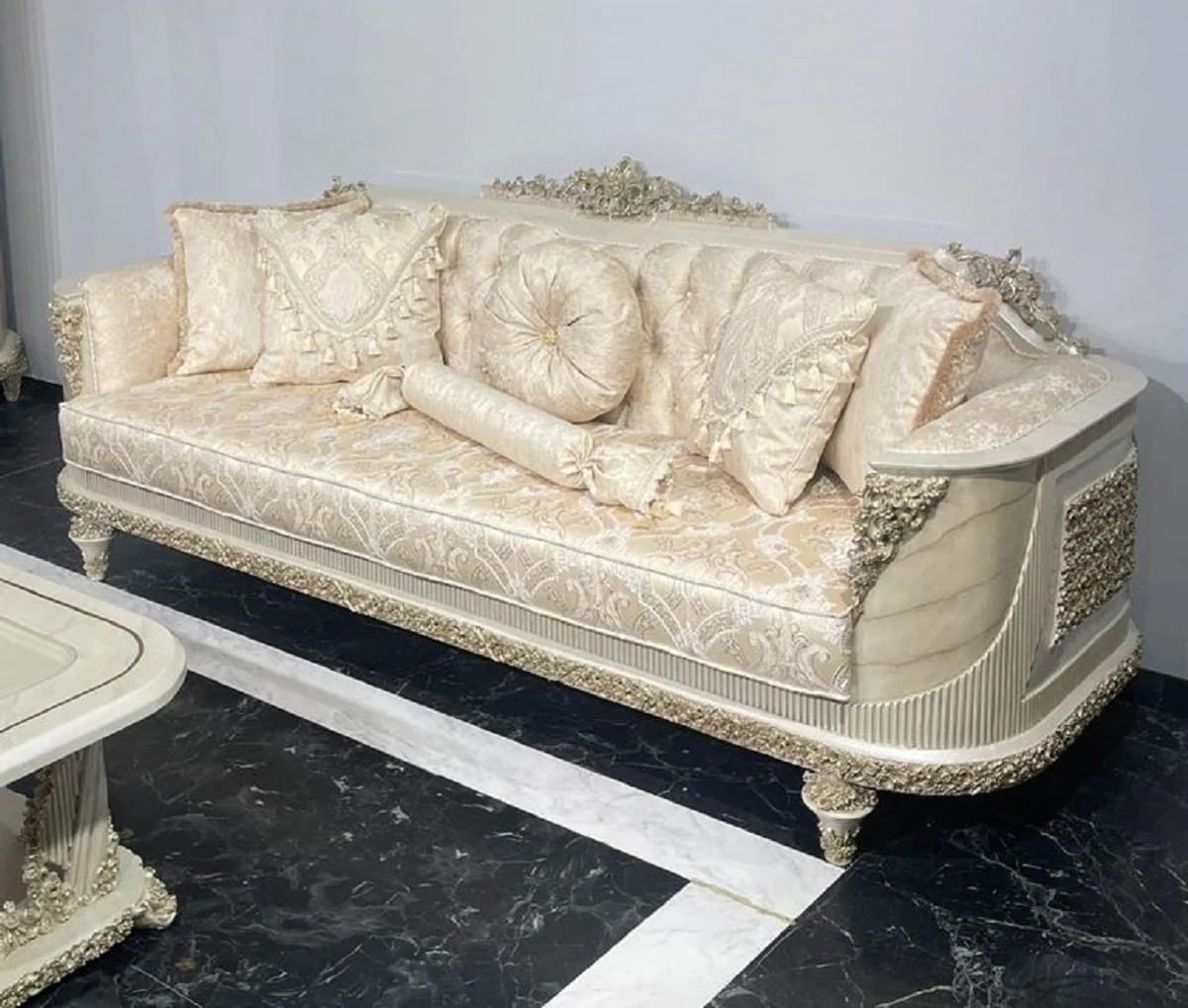 Luxus Barock Wohnzimmer Sofa mit Muster Gold / Grau / Gold - Handgefertigtes Barockstil Sofa - Luxus Wohnzimmer Möbel im Barockstil - Barock Möbel - Edel & Prunkvoll