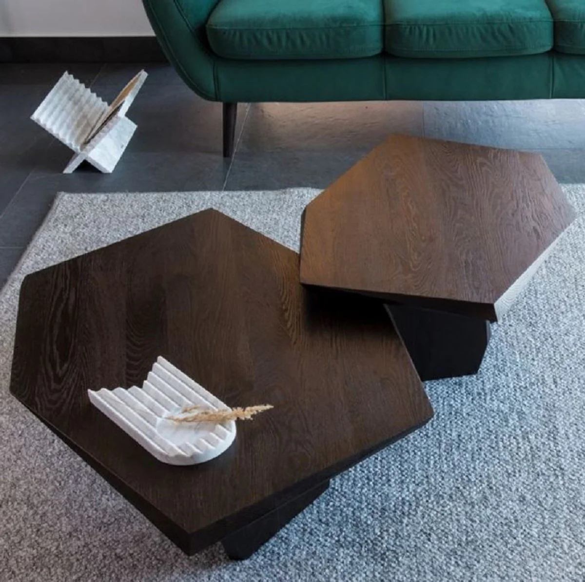 Luxus Massivholz Couchtisch 2er Set Dunkelbraun - Eichenholz Wohnzimmertische - Wohnzimmer Möbel - Luxus Möbel - Luxus Einrichtung