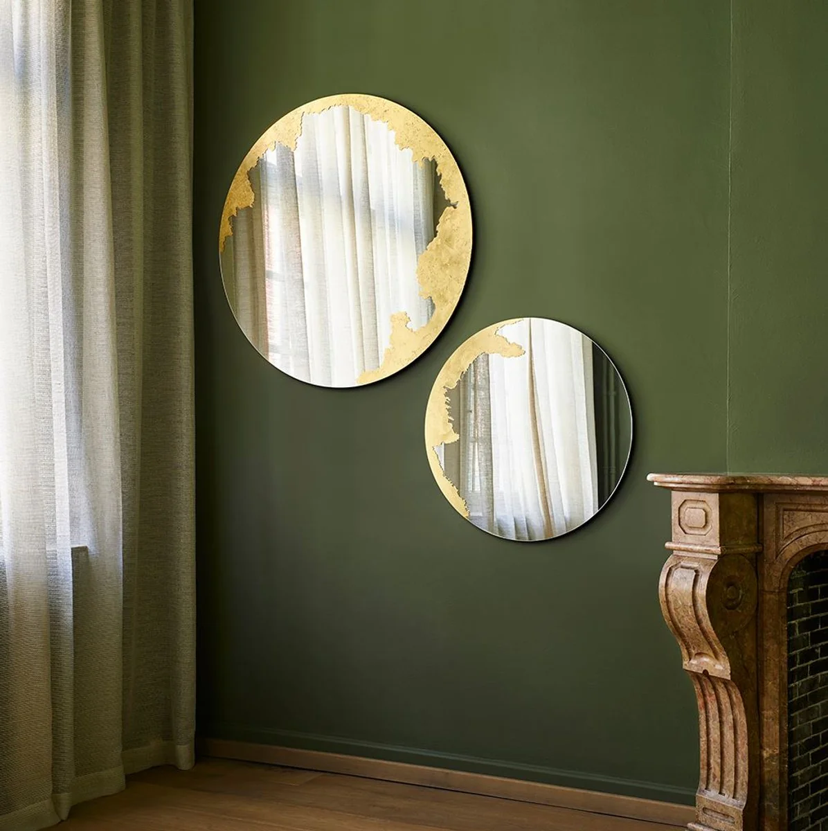 Luxus Wandspiegel Gold Ø 70 cm - Runder Wohnzimmer Spiegel - Schlafzimmer Spiegel - Garderoben Spiegel - Luxus Möbel - Luxus Interior - Luxus Qualität