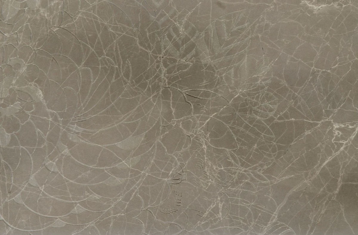 Designer Couchtisch Grau mit Muster / Schwarz 75 x 58 x H. 35 cm - Luxus Wohnzimmertisch mit Marmorplatte