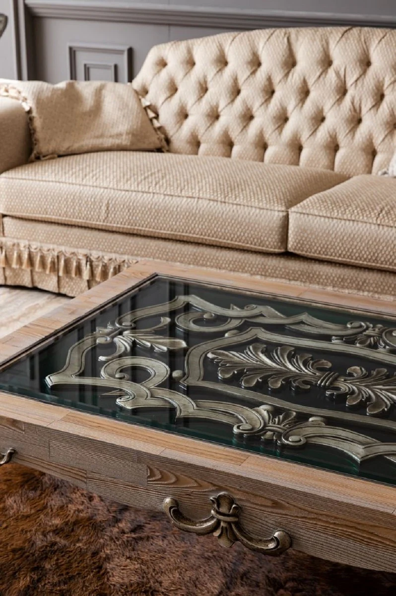 Luxus Barock Couchtisch Naturfarben / Silber - Handgefertigter Massivholz Wohnzimmertisch mit Glasplatte - Barock Wohnzimmer Möbel