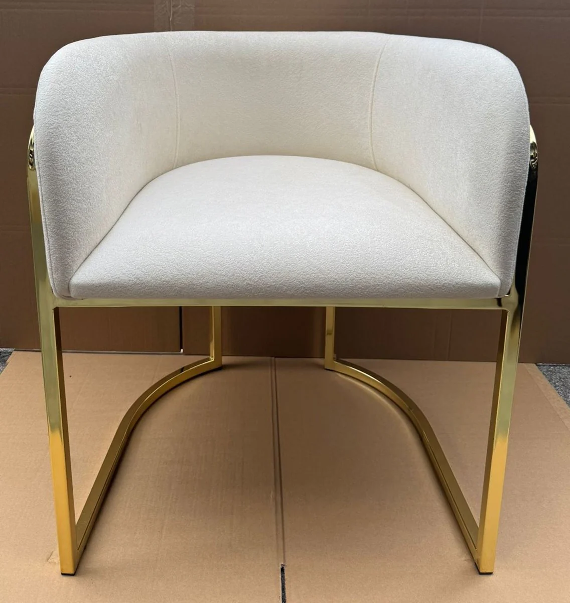 Luxus Esszimmer Stuhl mit Armlehnen Weiß / Gold H. 74 cm - Esszimmer Möbel