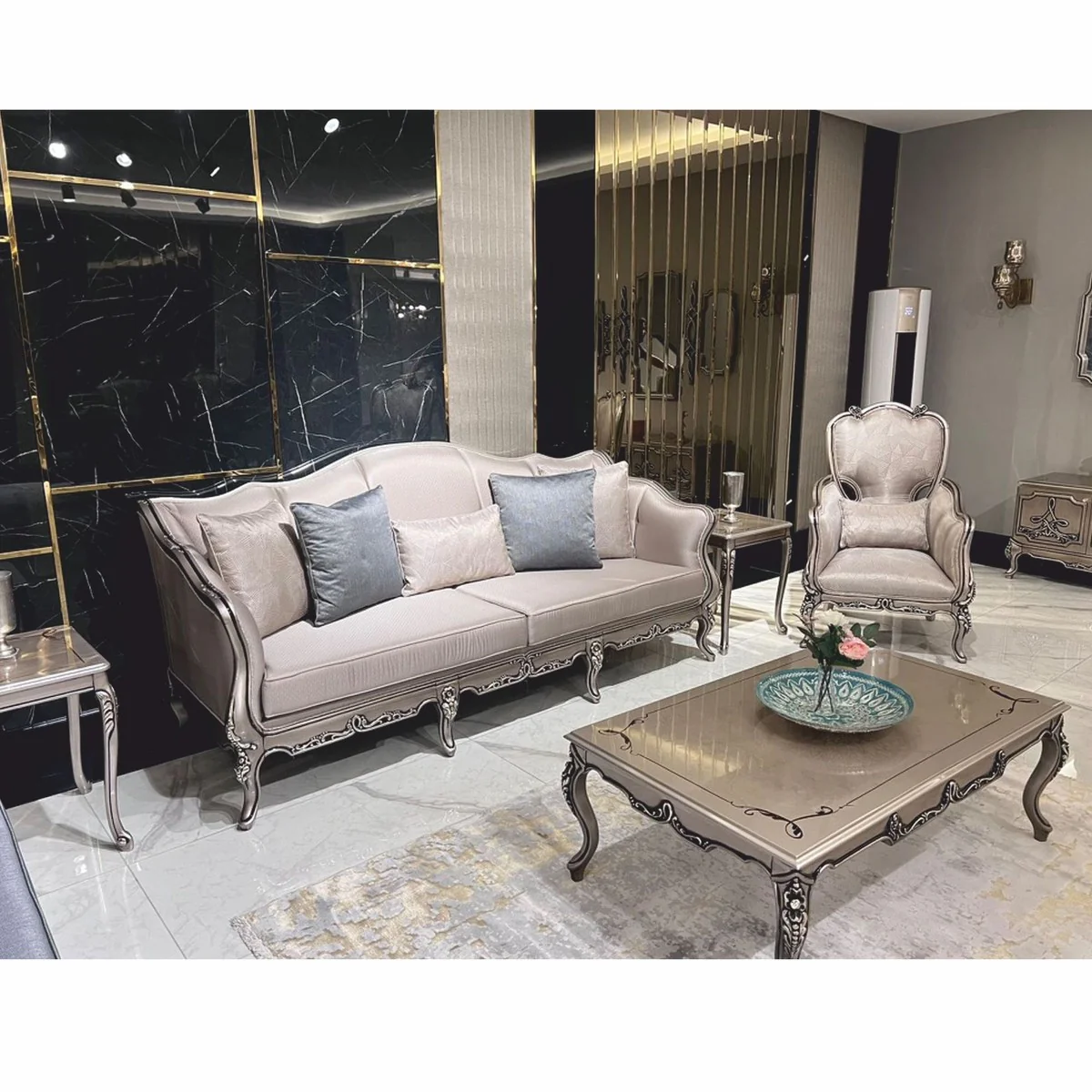 Luxus Barock Sofa Silber 225 cm - Barockstil Wohnzimmer Möbel