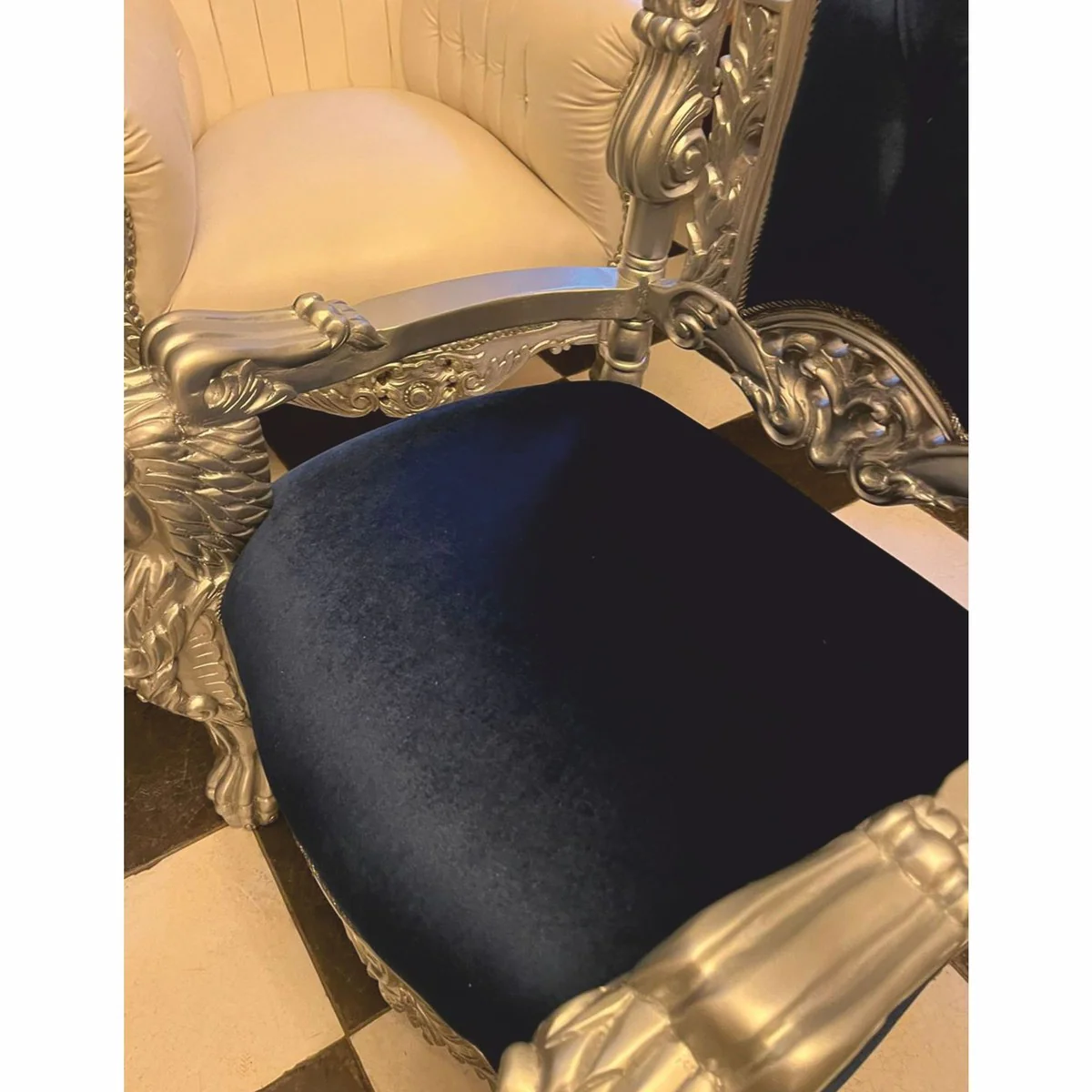 Luxus Barock Thron Sessel mit Glitzersteinen Dunkelblau / Silber - Barock Möbel