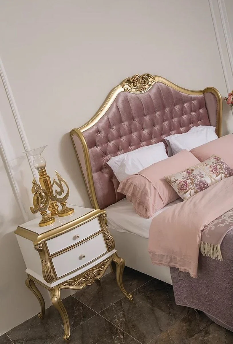 Luxus Barock Nachtkommode Weiß / Gold - Handgefertigter Massivholz Nachttisch mit 2 Schubladen - Barock Schlafzimmer Möbel