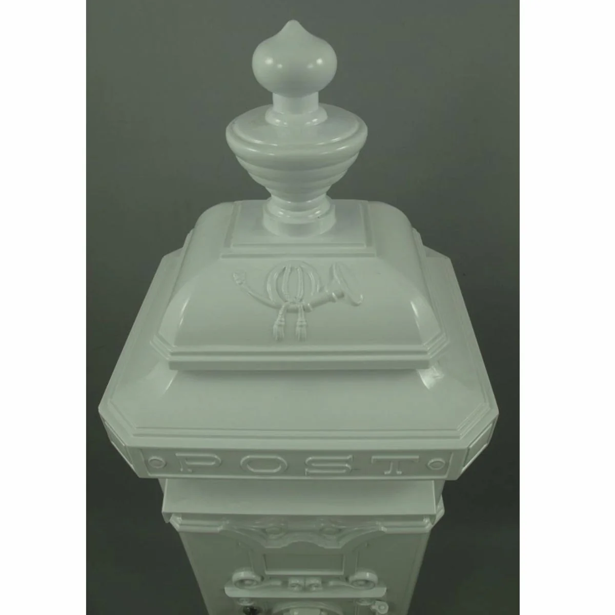 Jugendstil Standbriefkasten Weiß H. 110 cm - Nostalgischer Säulenbriefkasten