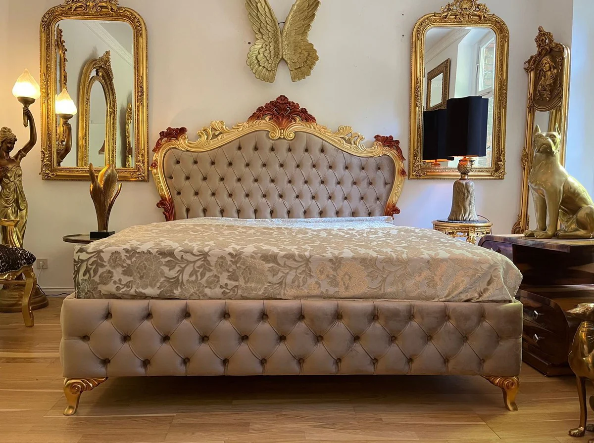 Luxus Barock Doppelbett mit Matratze Grau / Gold / Braun - Prunkvolles Massivholz Bett - Luxus Schlafzimmer Möbel im Barockstil - Barock Möbel - Edel & Prunkvoll