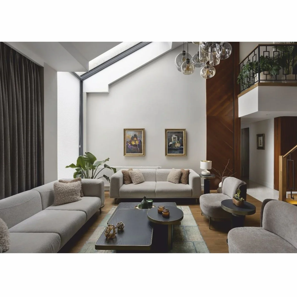 Luxus Sofa Grau / Messing 240 cm - Wohnzimmer & Hotel Interior