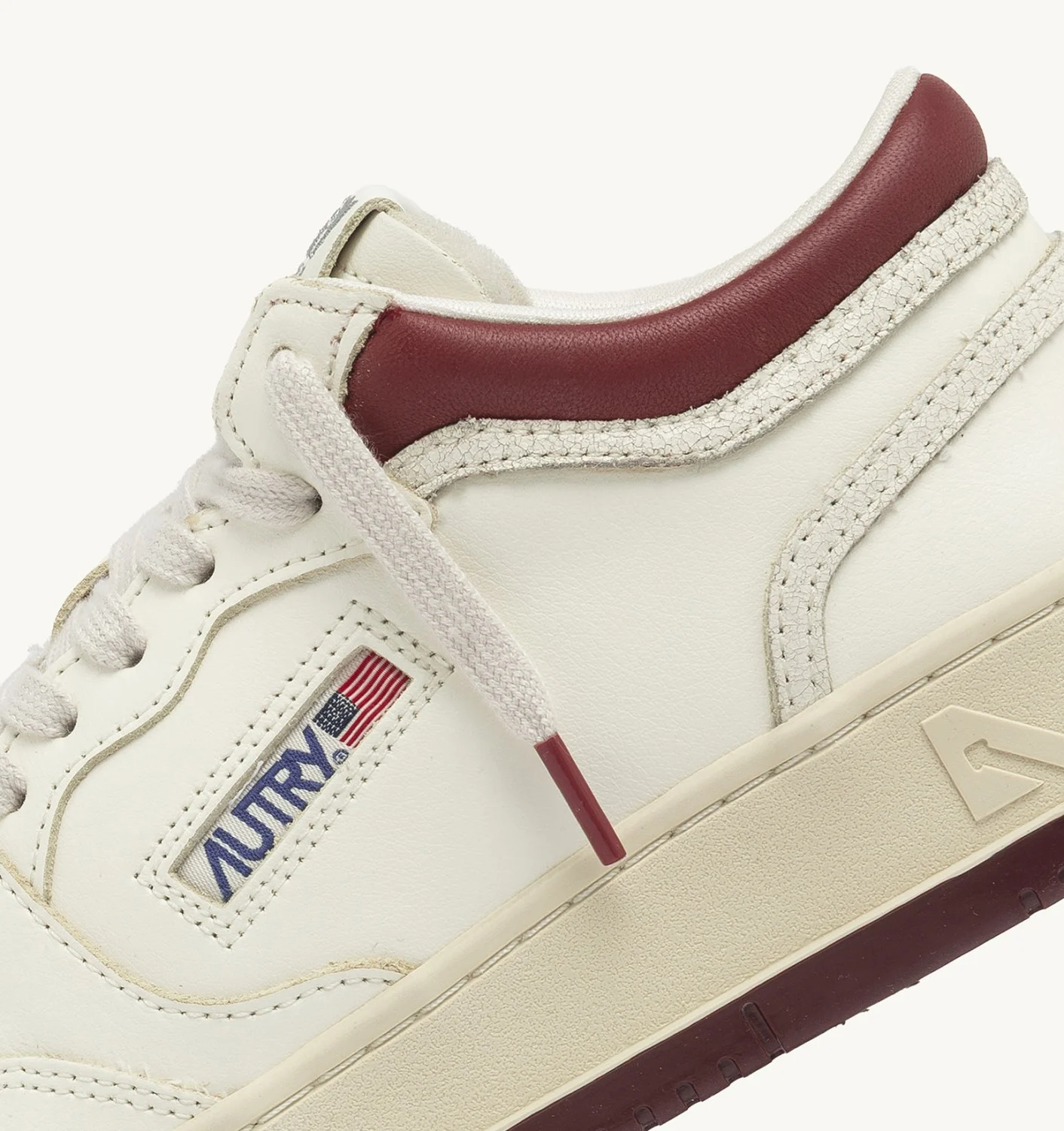 AUTRY MED-WAY SNEAKERS IN LEATHER COLOR MARSHMALLOW AND SYRAH