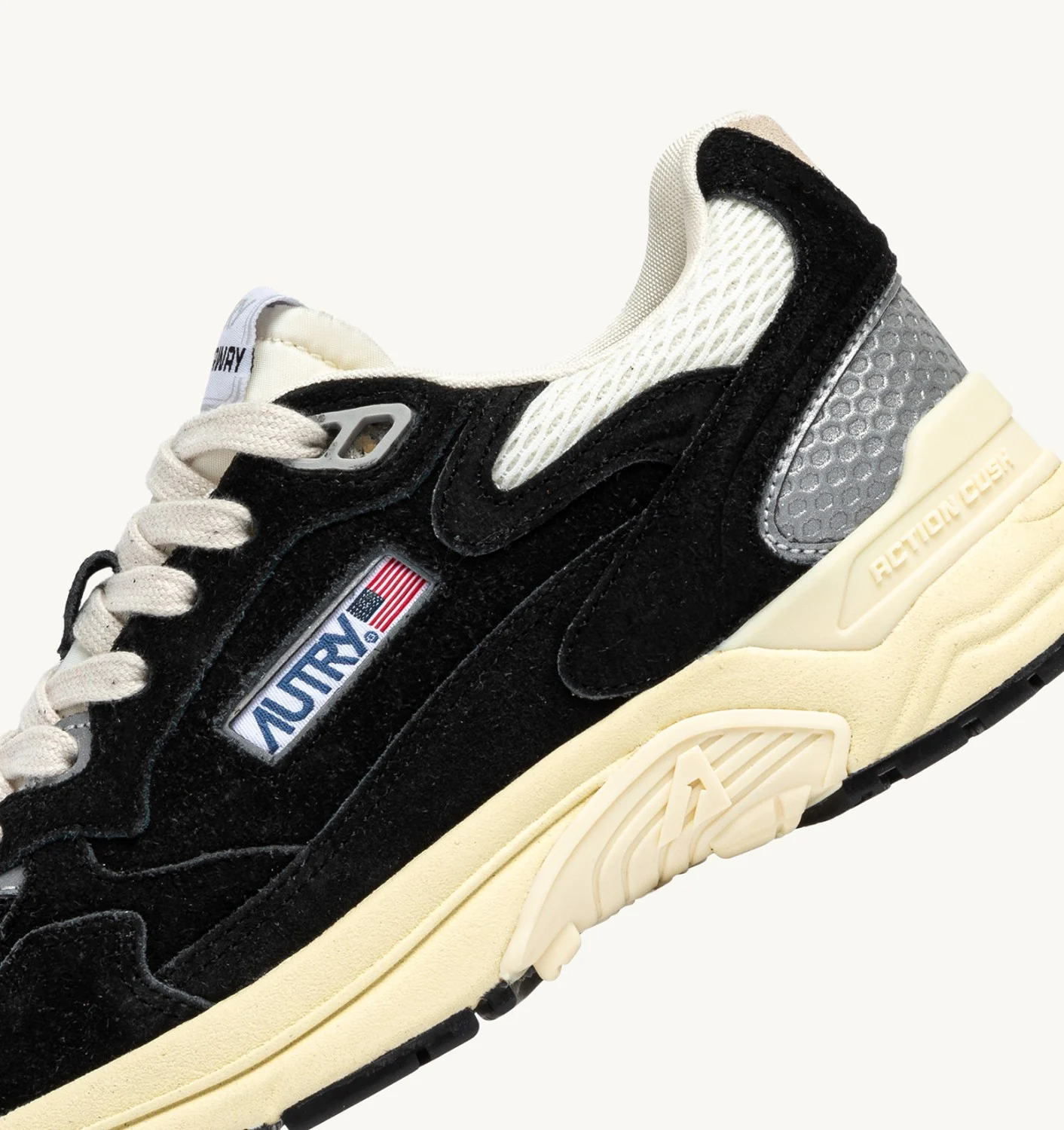 AUTRY HYPERWAY SNEAKERS IN WHITE AND SILVER MESH AND SUEDE