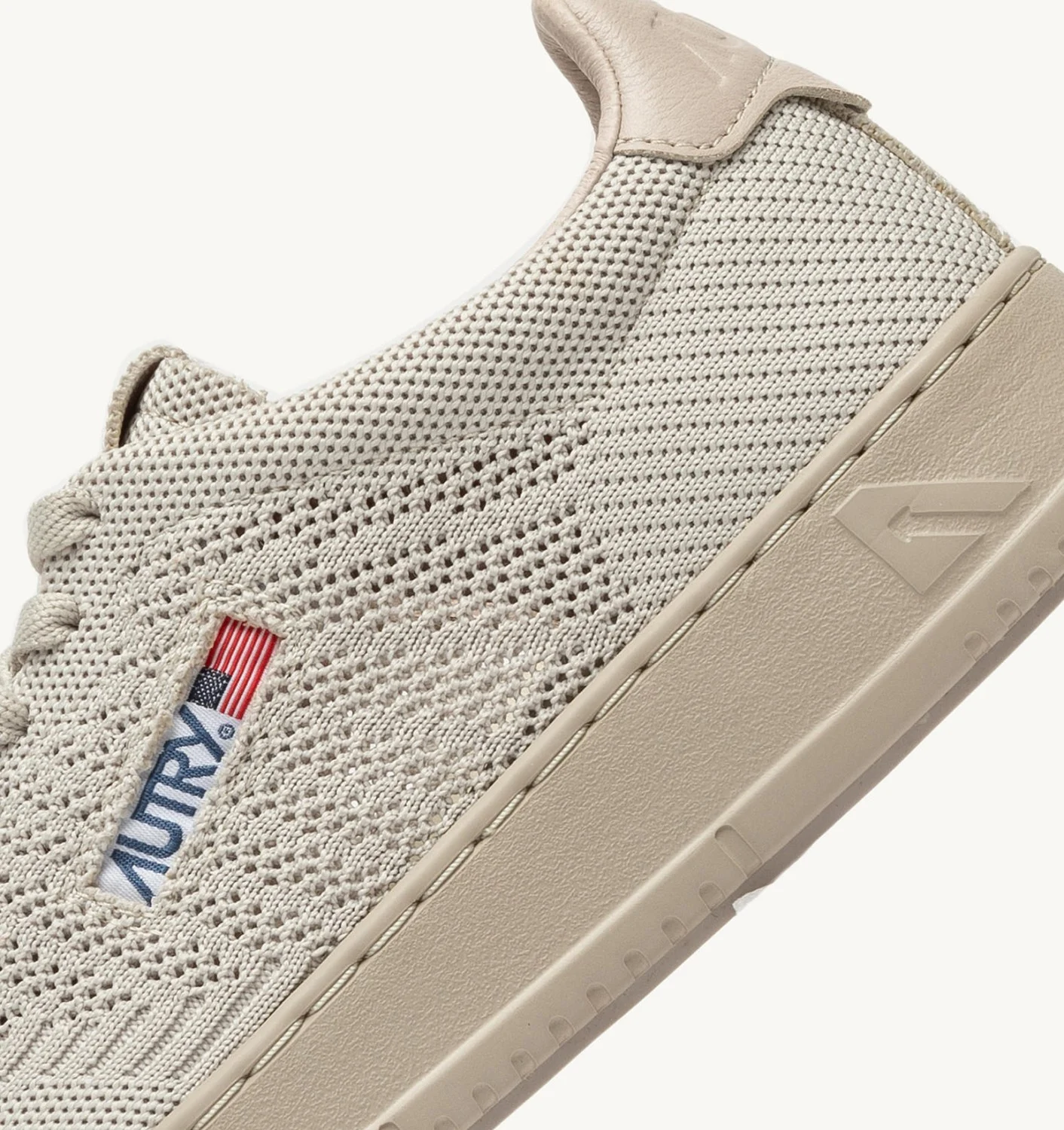 AUTRY MEDALIST EASEKNIT LOW SNEAKERS IN COVERT GREEN KNIT
