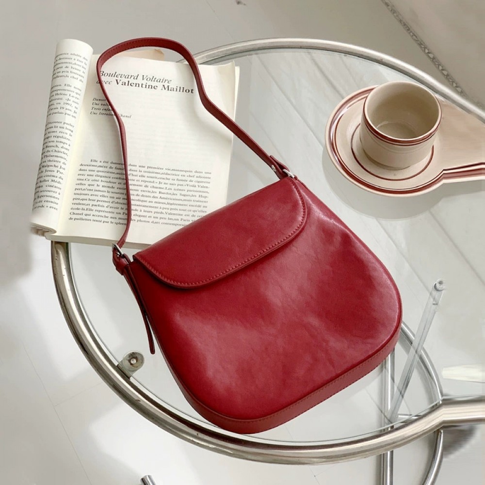 Flap leather bag 2025 new minimalist style vegetable tanned cowhide retro one-shoulder underarm saddle bag niche design