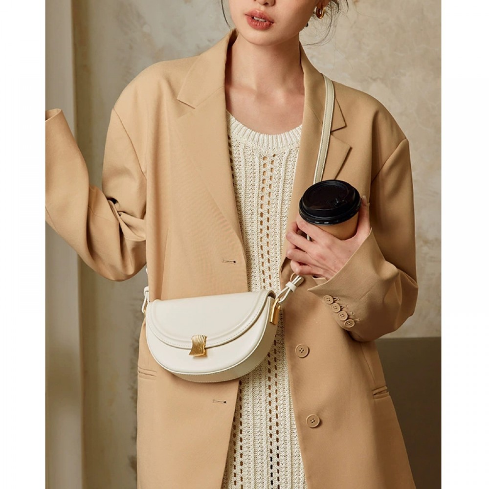 2025 new niche design genuine leather women's bag shoulder bag fashion cowhide messenger bag wholesale