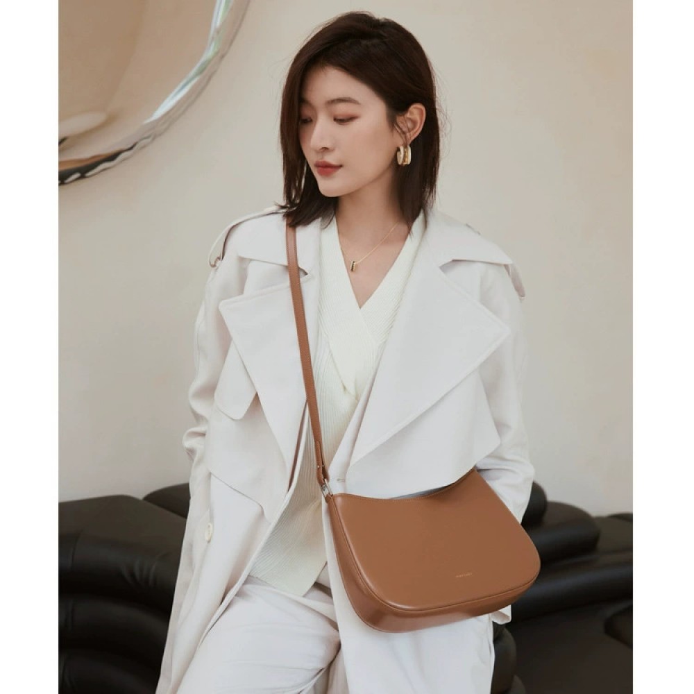 2025 genuine leather women's bag messenger bag high-grade exquisite niche design cowhide single shoulder underarm bag