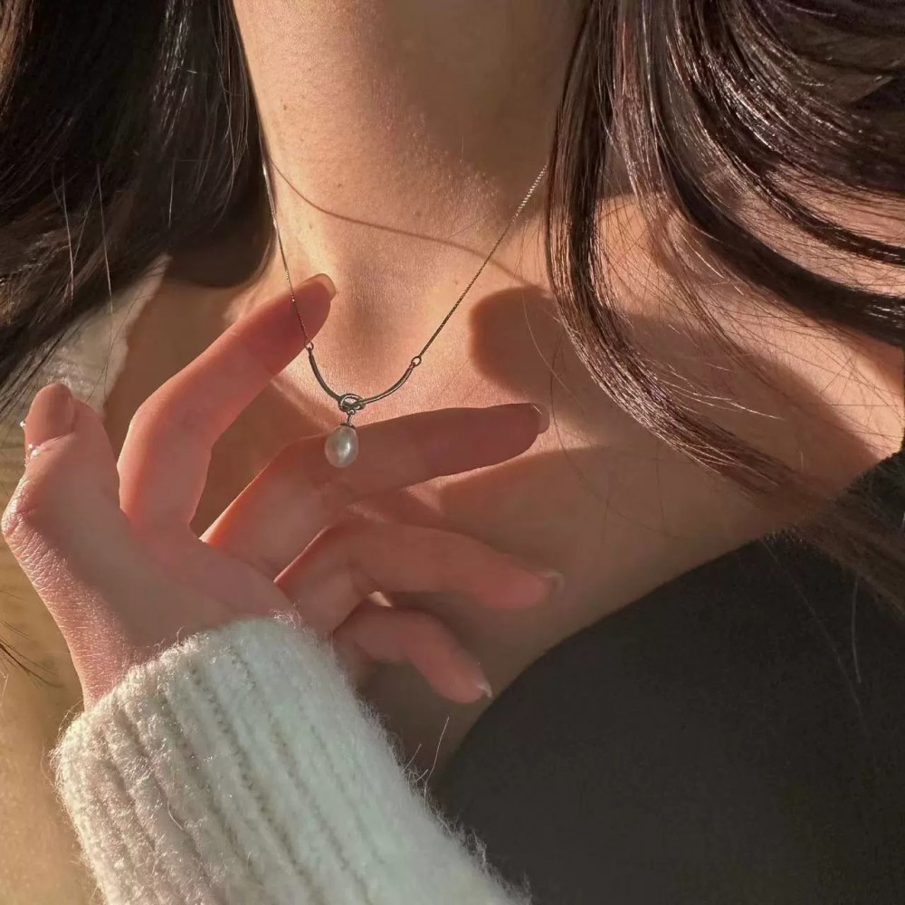 Wanyue Pearl Pendant Necklace for Girls Exquisite ins High-end Light Luxury Gentle Temperament Clavicle Chain