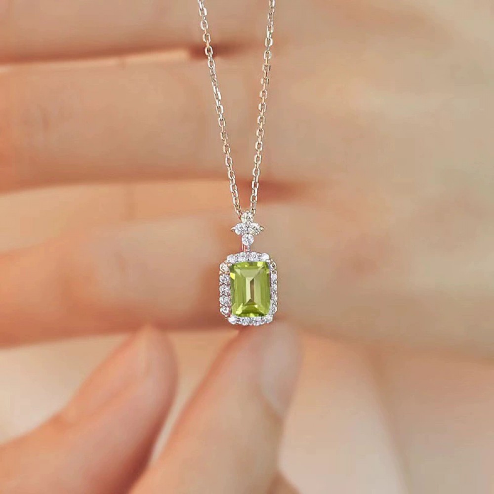 Aquamarine perfume bottle necklace women's light luxury niche clavicle chain super fairy temperament personality cold style